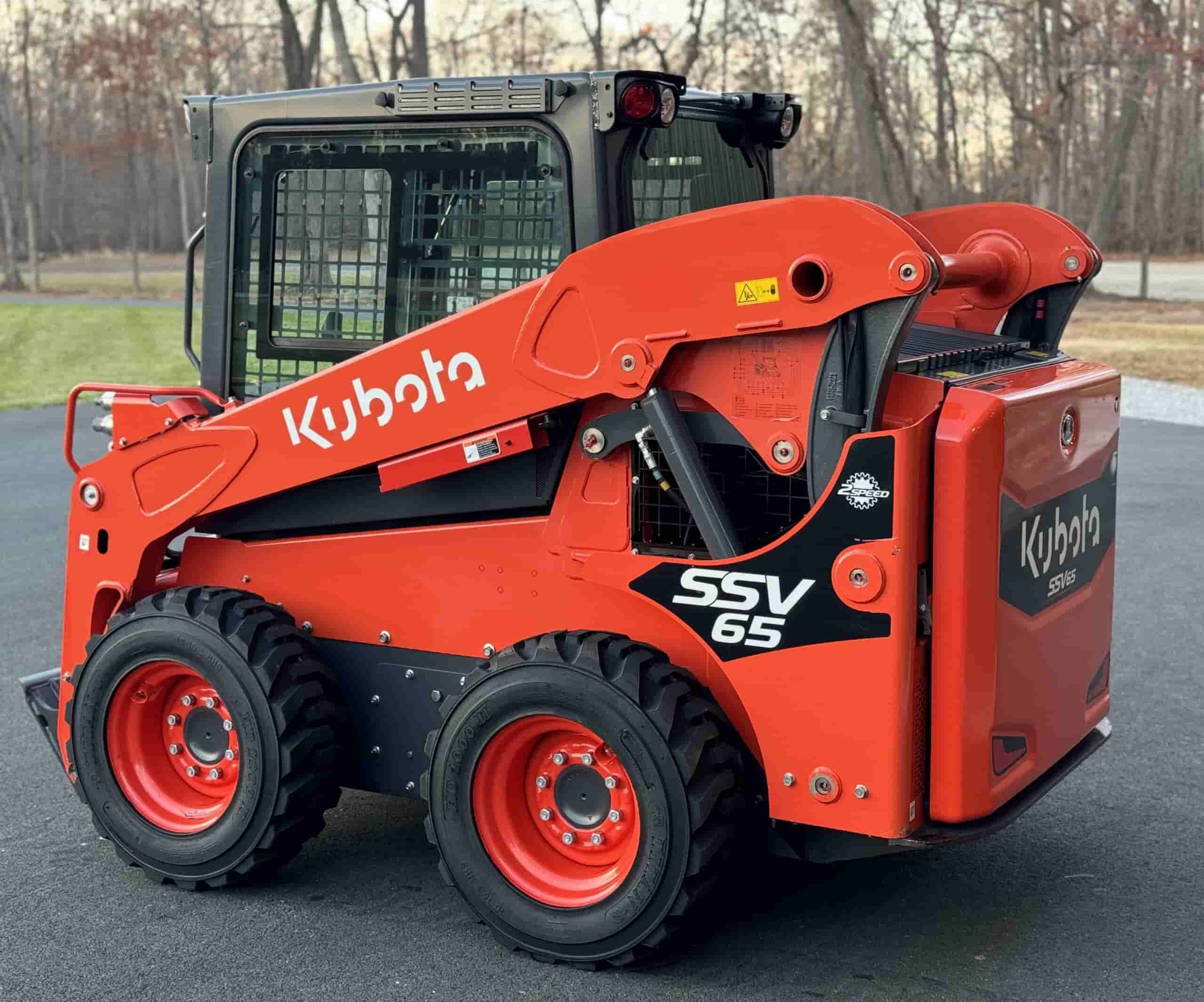 2022 KUBOTA SSV65 HIGH FLOW
